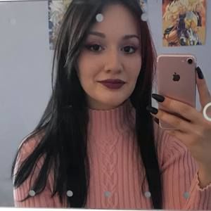 Meet your Posher, Kelsey